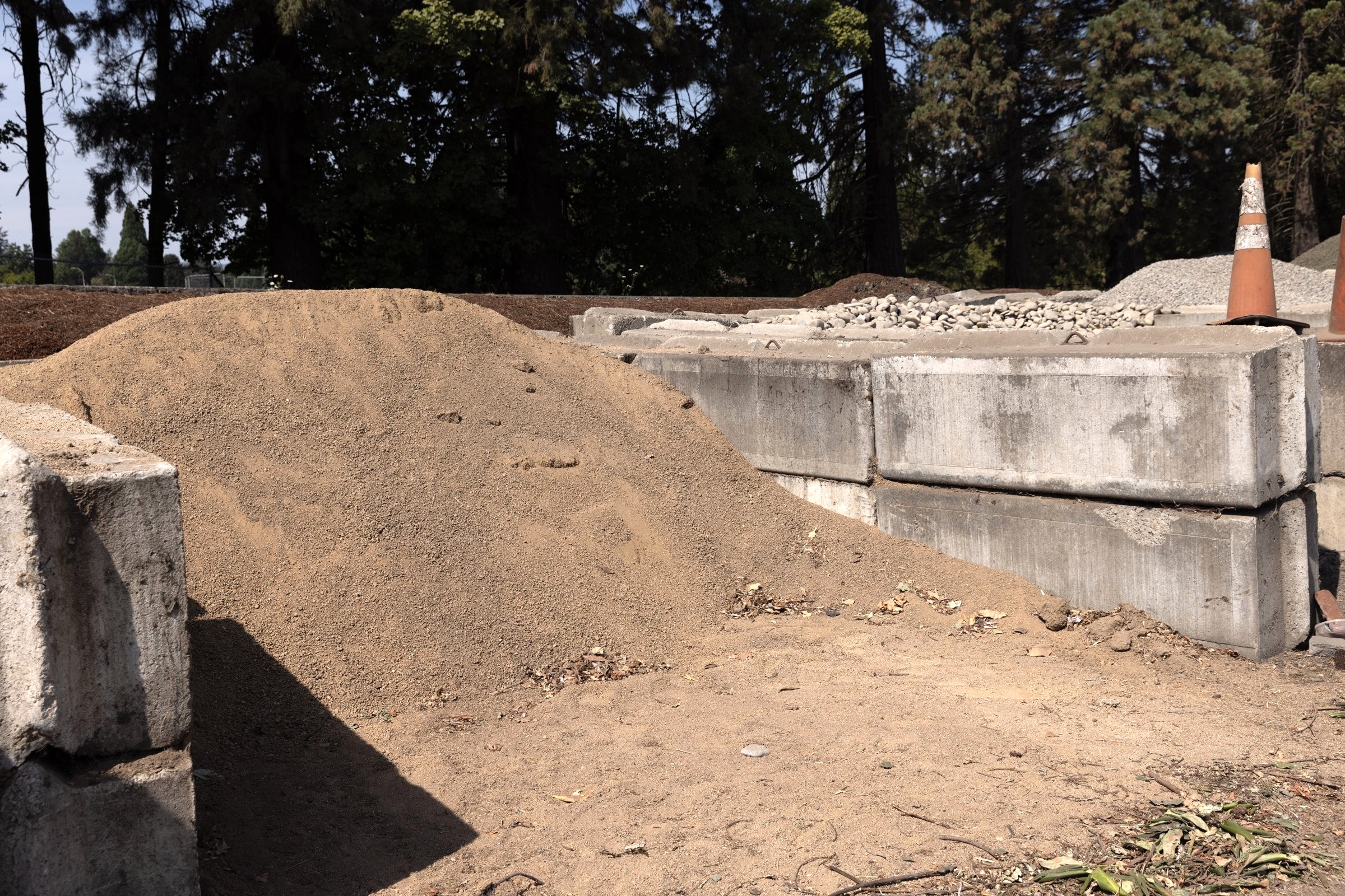 1/4" Minus Decomposed Granite — photo 3
