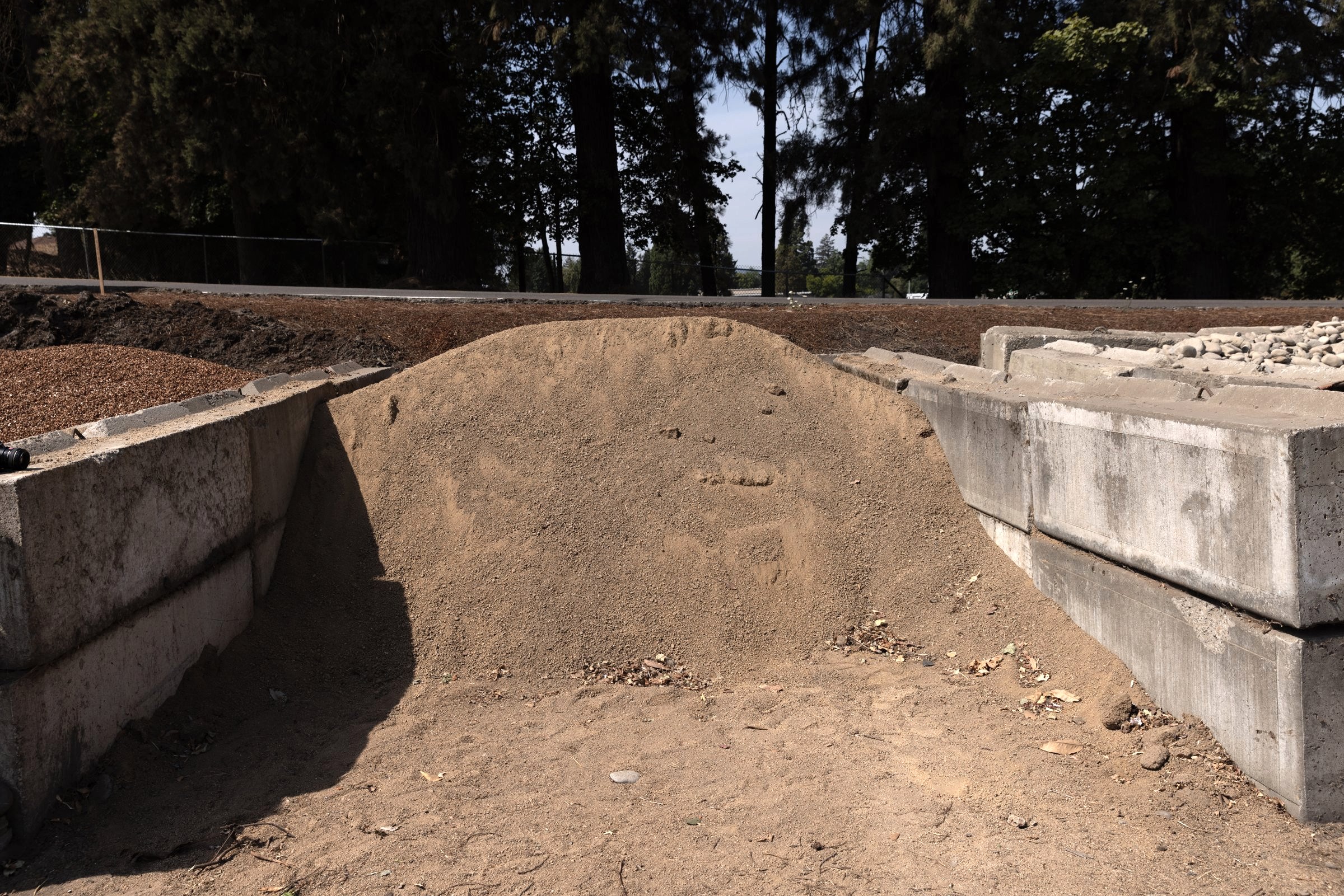 1/4" Minus Decomposed Granite — photo 2