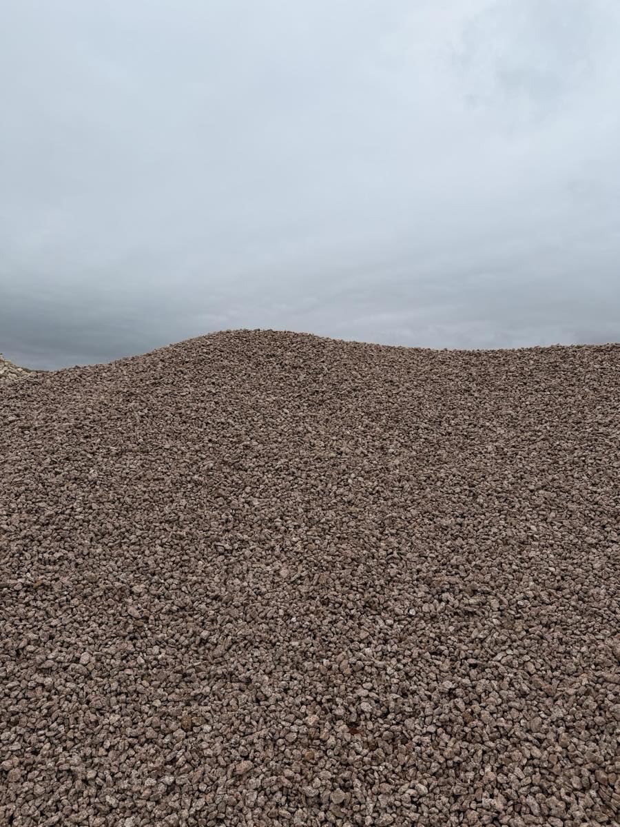 Crushed Granite Gravel thumbnail 3