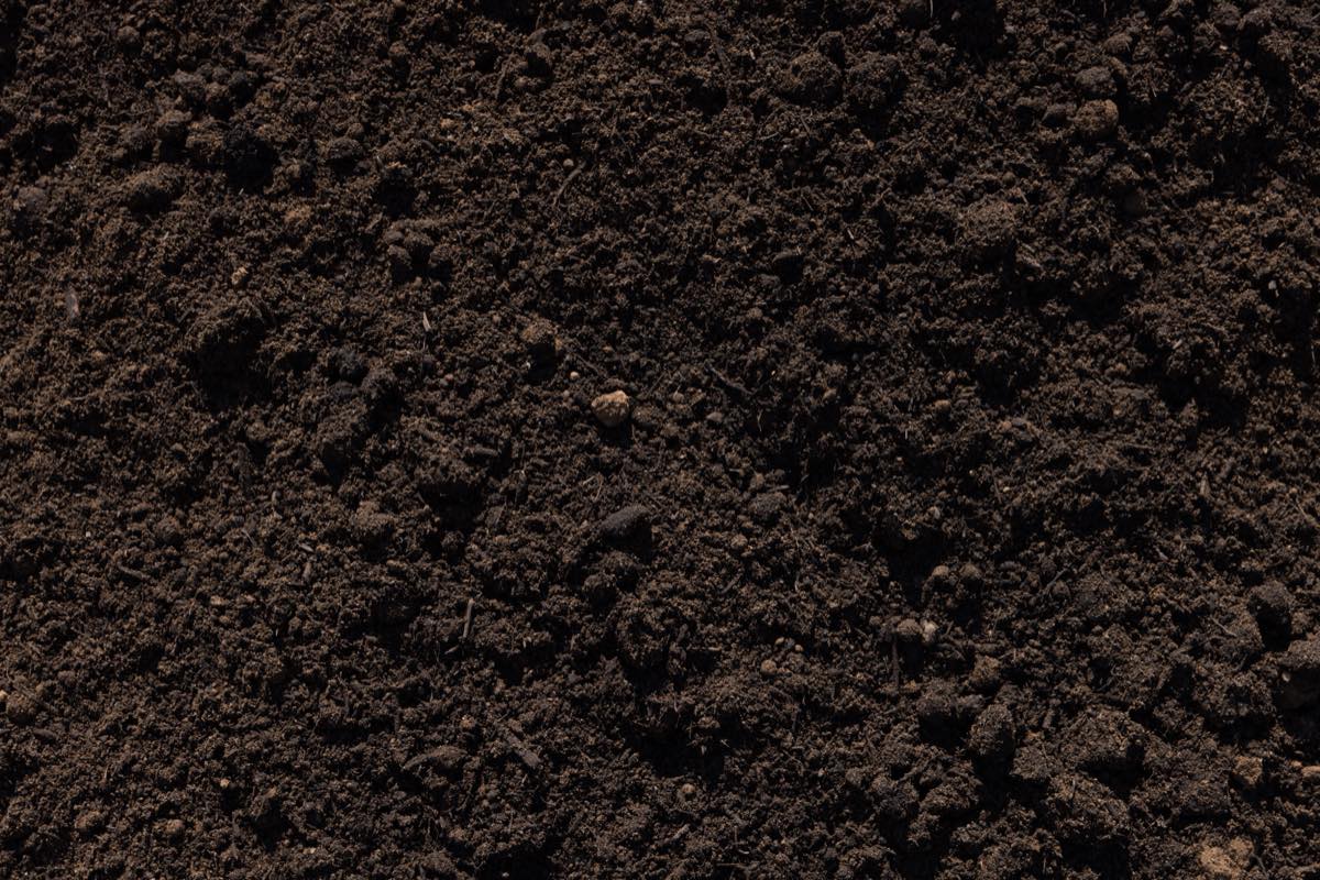 50/50 Topsoil & Compost Blend