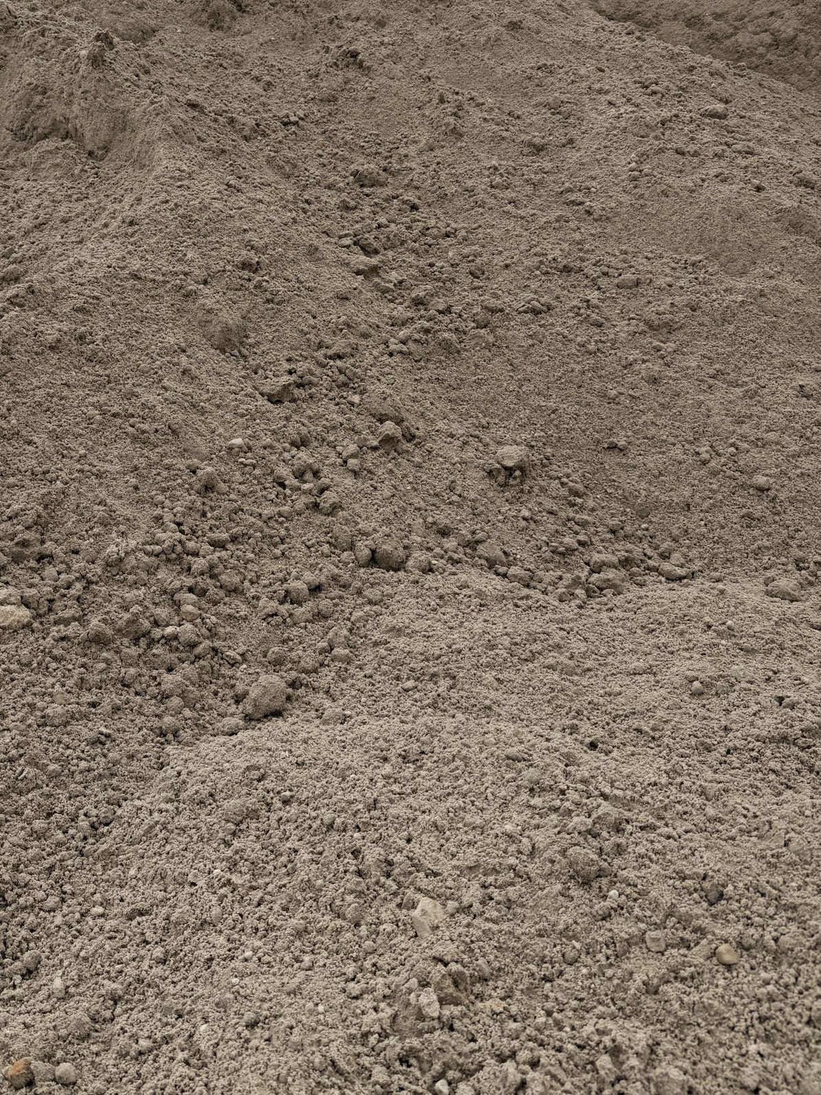 Screened Asphalt Sand 1" Minus — photo 2