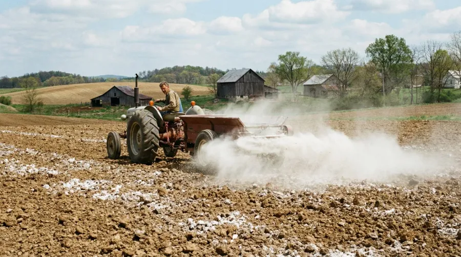 Marl agricultural application for soil conditioning in farm field