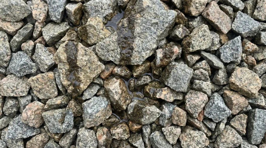 Angular granite texture for water flow control