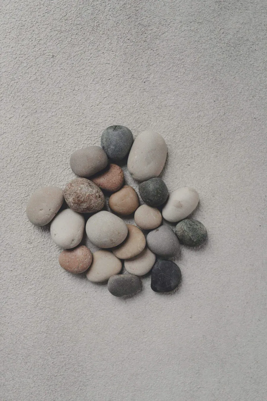 Diagram showing pebble formation stages - weathering, erosion and transport