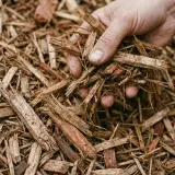 Shredded Hardwood Mulch (Brown) thumbnail 5
