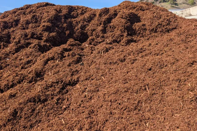Shredded Red Mulch