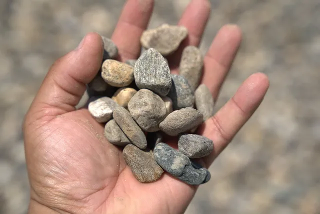 3/4" Washed Stone — photo 3