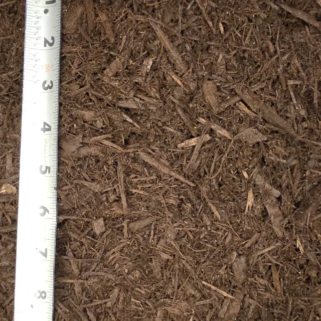 Chocolate Hardwood Mulch — photo 4