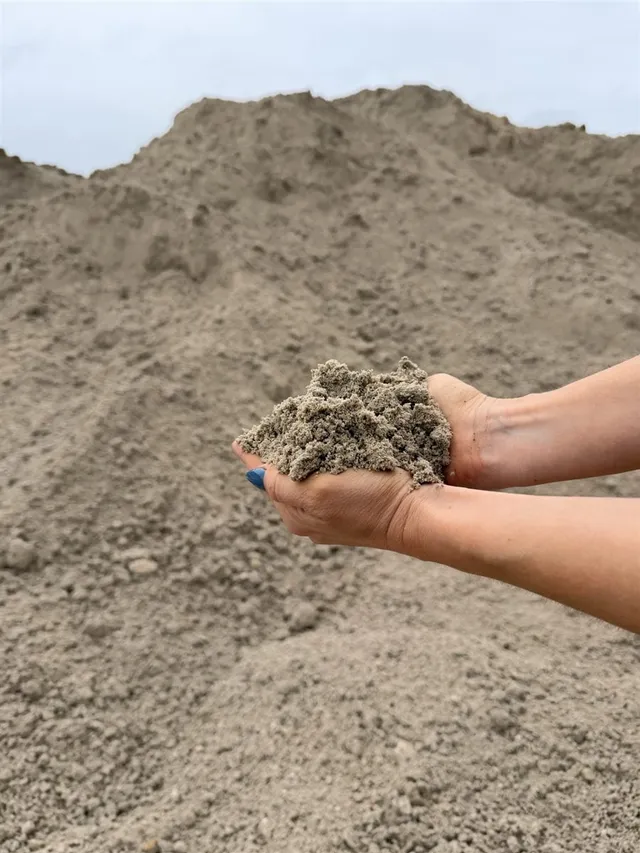 Screened Asphalt Sand 1" Minus — photo 2