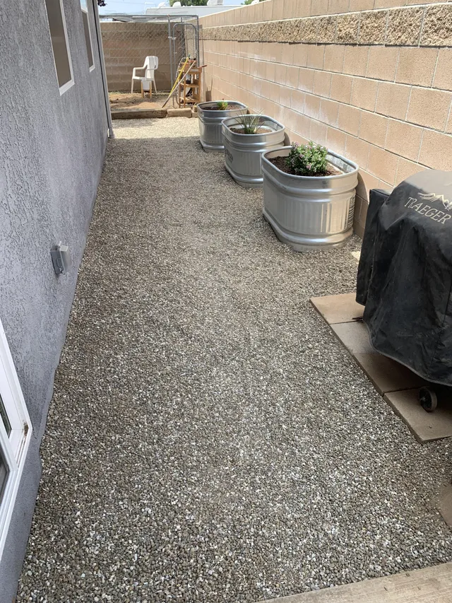 Walkway Gravel — photo 7