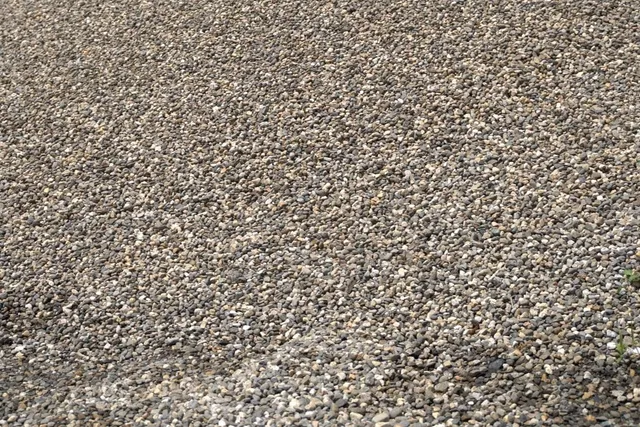 3/4" Natural Round River Stone — photo 2
