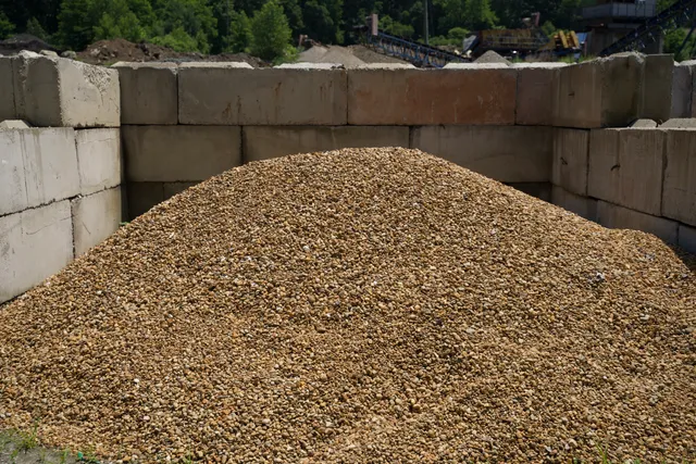 Gold Nugget Stone (3/4") — photo 2
