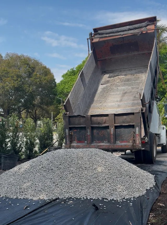 1 1/2" Crushed Gravel — photo 5