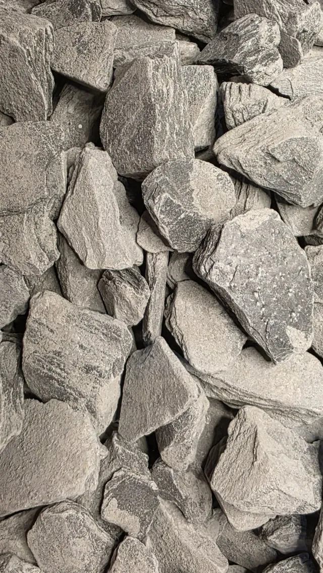 Black Slate Chips