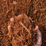 Red Hardwood Mulch thumbnail 4