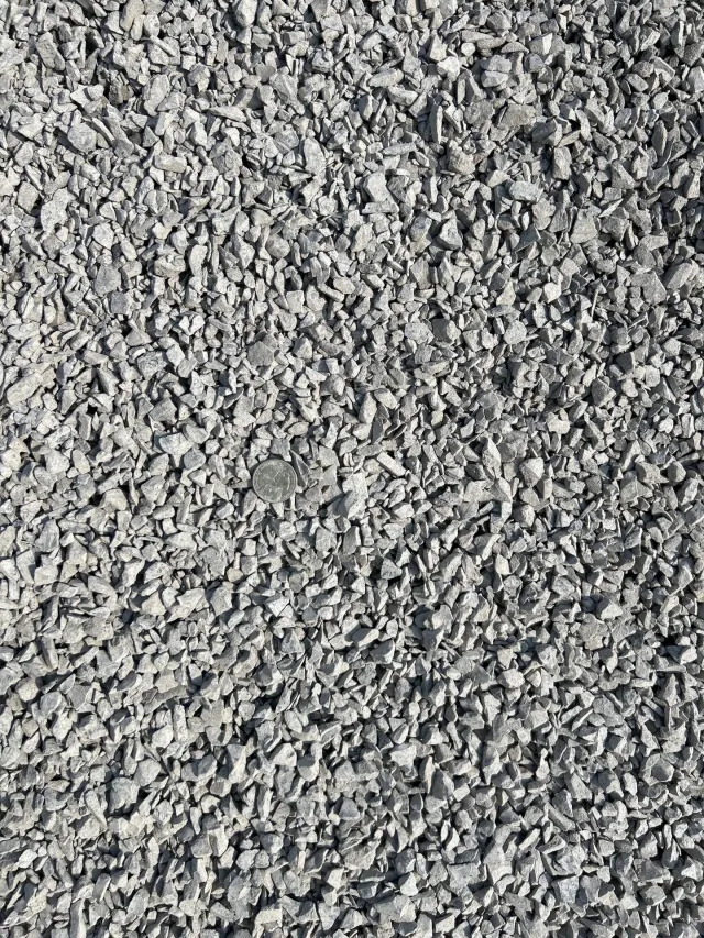 Walkway Gravel — photo 4