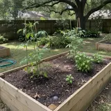 Lawn & Garden Soil thumbnail 1